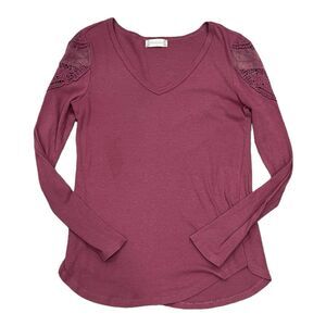 Altar’d State Purple Lace Shoulder Top S